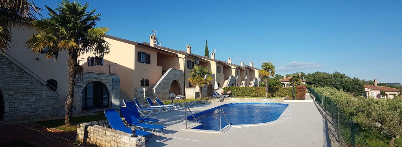 Holiday Home Marina Kastelir Exterior photo