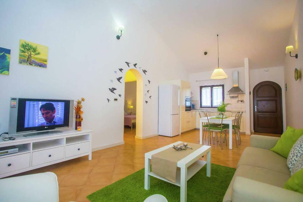 Holiday Home Marina Kastelir Exterior photo